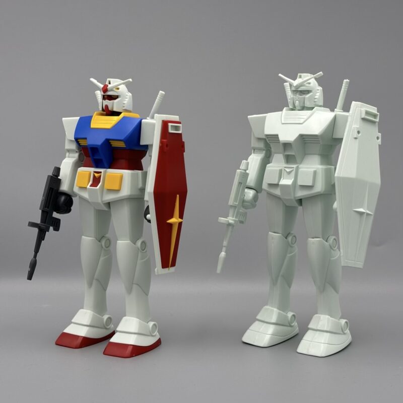 Comparison of a modern Best Mecha Collection Revival kit and the earlier 1/144 Gundam form.